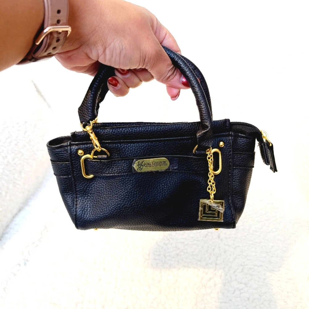 Lori Greiner - NWOT - small black faux leather handbag